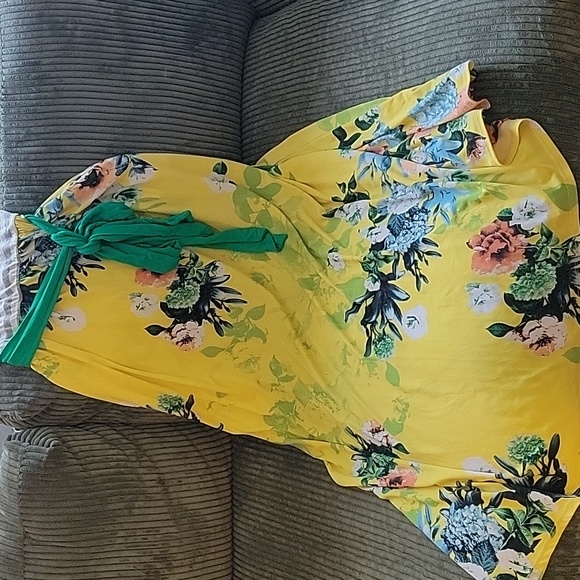 Floral Dress - Picture 3 of 3